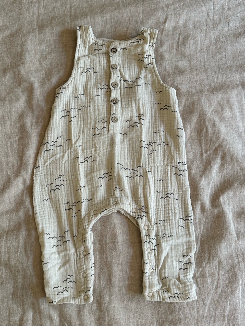 Rylee + Cru Bird Print Muslin Romper 6–12M